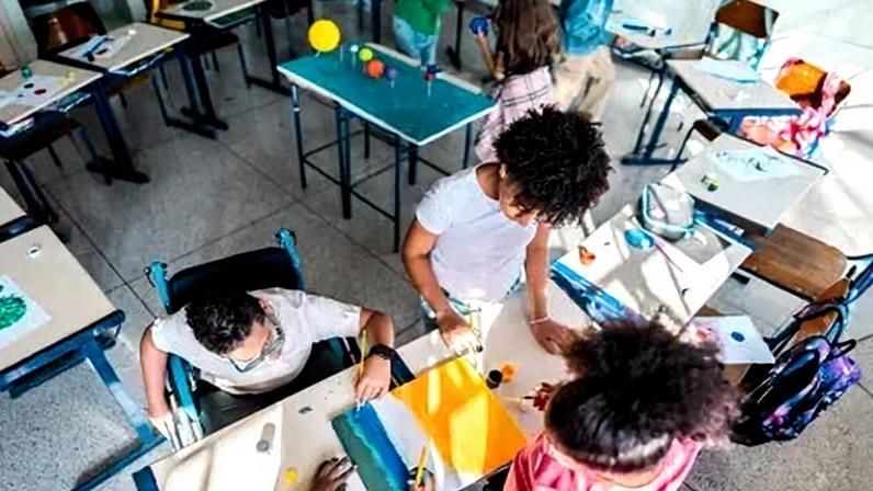 Matrículas de estudantes com transtorno do espectro autista (TEA) aumentaram 44,4% na educação básica, entre 2023 e 2024
