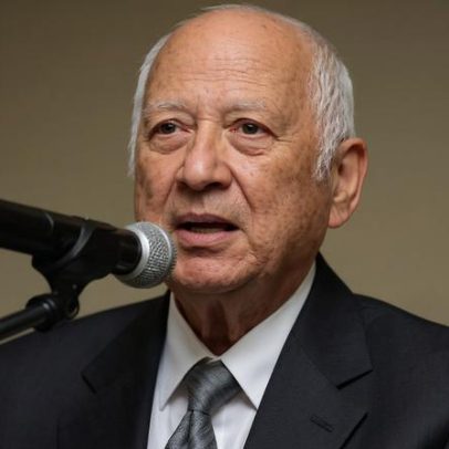 Evangelista Robert R. Cunville morre aos 86 anos