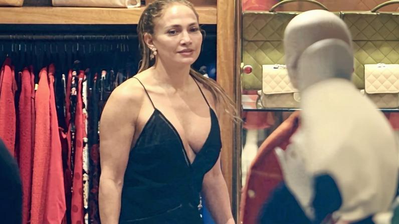 Jennifer Lopez looked glamorous while shopping in Beverly Hills, Calif.