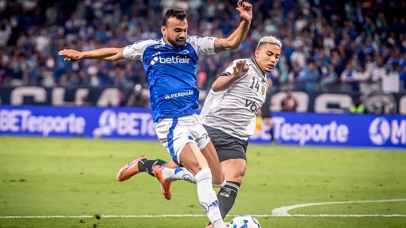 Botafogo e Cruzeiro empataram por 2 a 2 no último duelo (Foto: Fillipe Alves/Agência F8/Gazeta Press)
