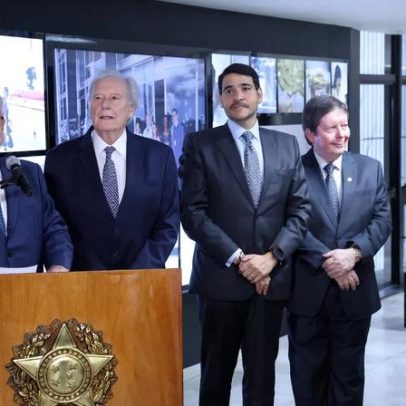 Fachin cita sacrifícios de Moraes e afirma que 8 de janeiro foi premeditado