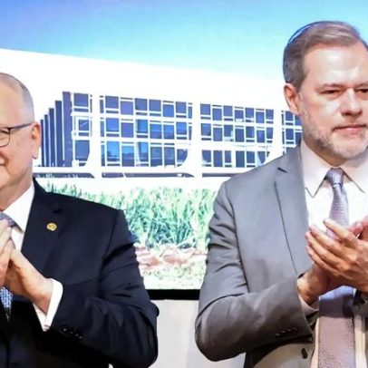 STF usa defesa da democracia para blindar Toffoli