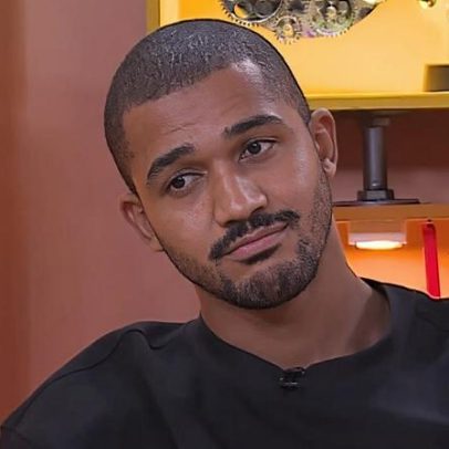 Matheus, eliminado do BBB 26, minimiza polêmica e admite sujar o Quarto Branco