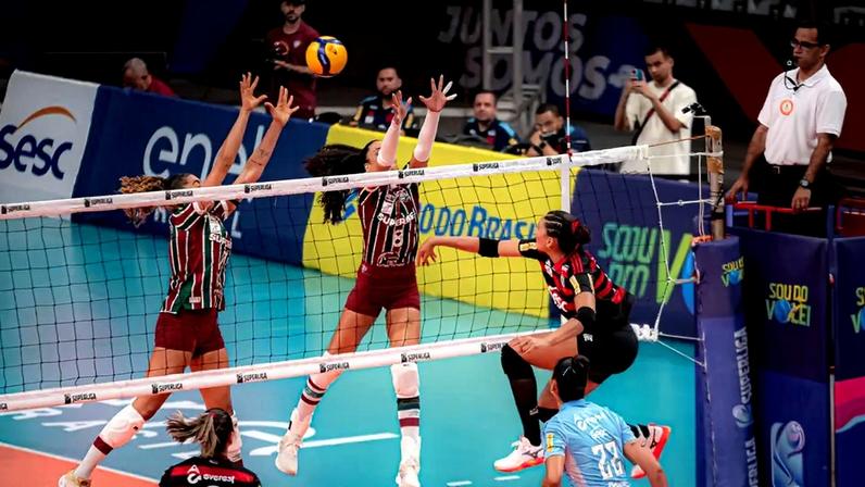 Fluminense supera Flamengo por 3 sets a 2 na Superliga Feminina (Foto: Paula Reis / Flamengo)