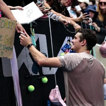 Fonseca cai duas posições antes de estreia no Australian Open