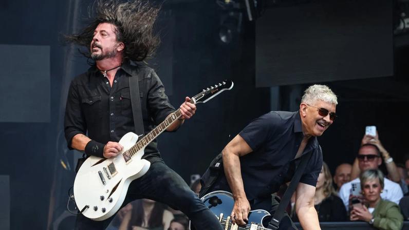 Dave Grohl and Pat Smear, 2024.