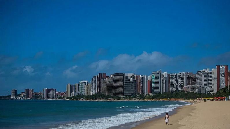 Fortaleza se destaca como um dos mercados imobiliários à beira-mar mais acessíveis do mundo