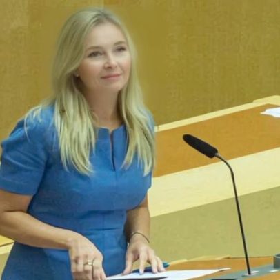 UE ordena a X preservar documentos do Grok após polêmica com fotos editadas