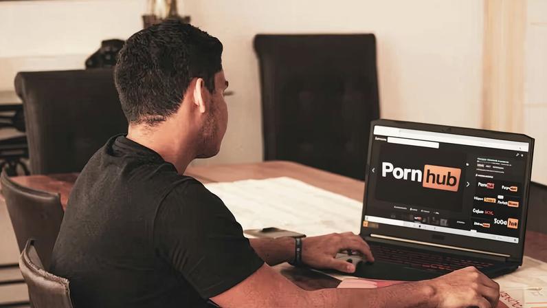 Site pornô Pornhub — Foto: Franco Alva/Unsplash