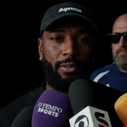 Gerson agradece diretoria do Cruzeiro na chegada ao CT