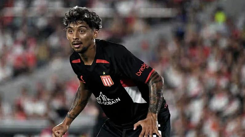 Cristian Medina, volante do Estudiantes — Foto: Federico Peretti/NurPhoto via Getty Images