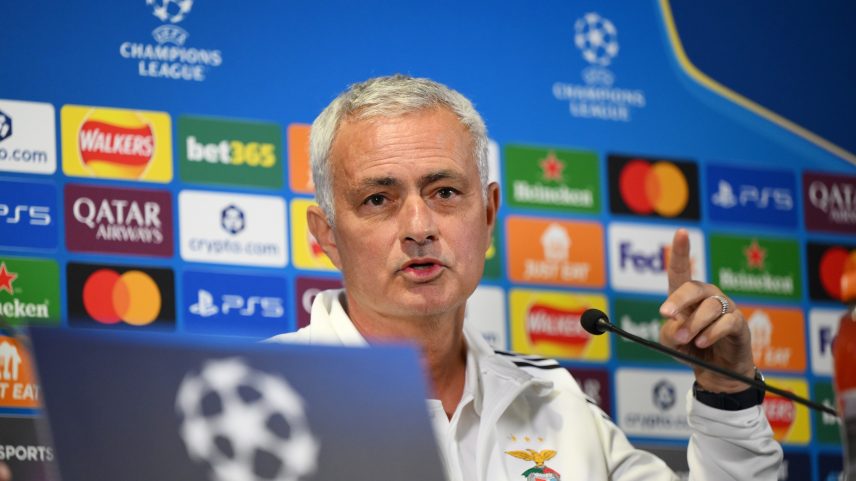 Mourinho vai reencontrar o Real Madrid — Foto: Alex Broadway/Getty Images