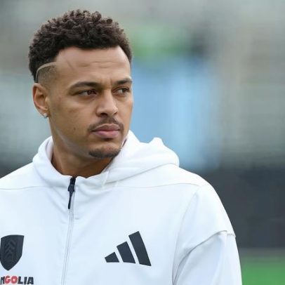 Torcedor banido de estádios na Inglaterra por chamar Rodrigo Muniz de 'escravo'