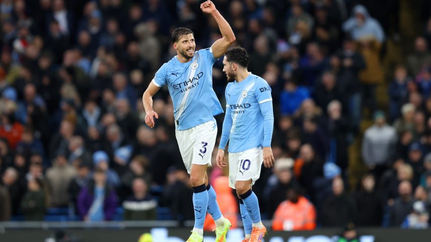 Rúben Dias comemora golaço marcado pelo City contra o Sunderland — Foto: Matt McNulty/Getty Images
