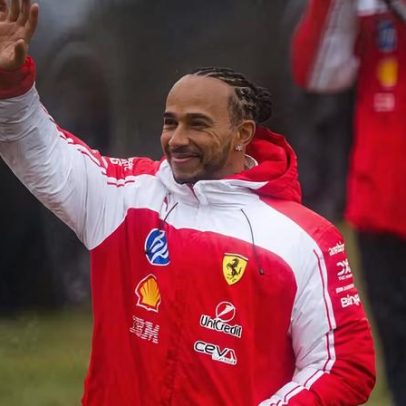 Hamilton diz que Ferrari começou 2026 melhor do que 2025