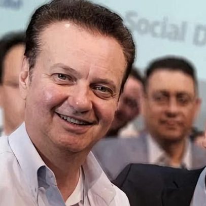 Falta de movimento de Tarcísio gera frustração de Kassab