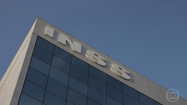 INSS cria regras para devolver descontos indevidos a herdeiros de aposentados e pensionistas que já morreram — Foto: Jornal Nacional/ Reprodução