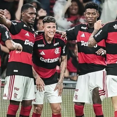 Flamengo vence Vasco após expulsão e faz primeira do ano