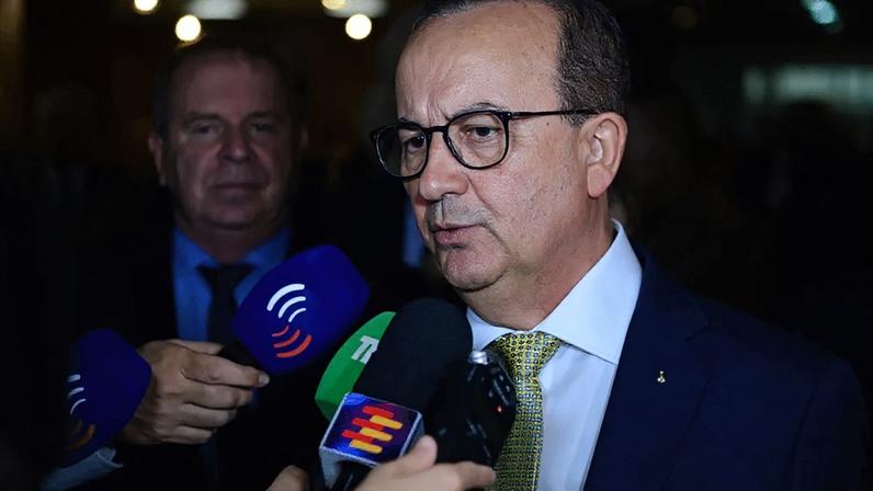 Governador bolsonarista Jorginho Mello (foto) sancionou lei
