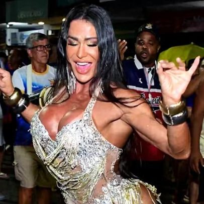 Gracyanne participa de ensaio de rua da União da Ilha