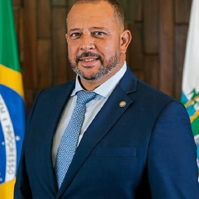 Novo presidente da Alerj demite mais de 200 funcionários de uma vez