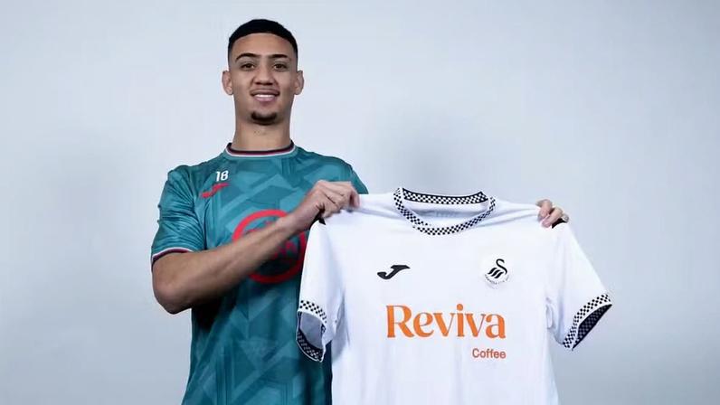Gustavo Nunes é anunciado no Swansea City — Foto: Divulgação