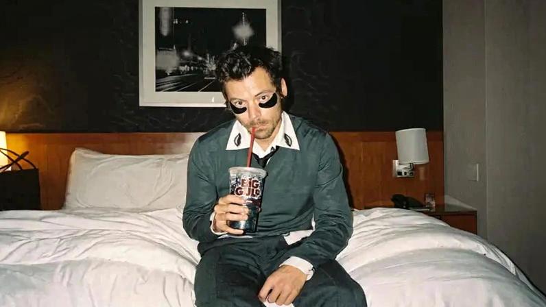 Harry Styles kicked off his new album era with an Instagram photo.