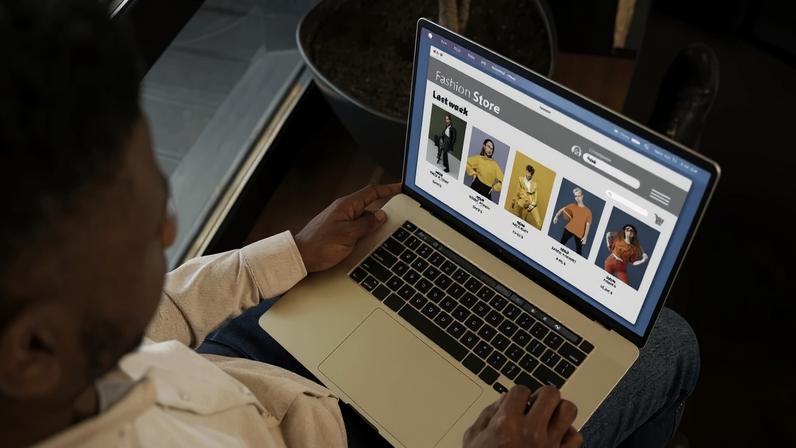 O ano em que o comércio ficou mais digital: os aprendizados de 2025 para quem empreende