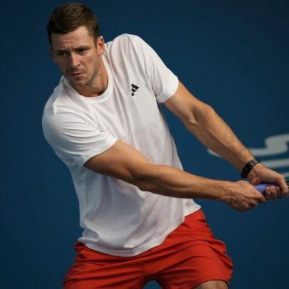 Massu elogia disciplina de Hurkacz em retorno na United Cup