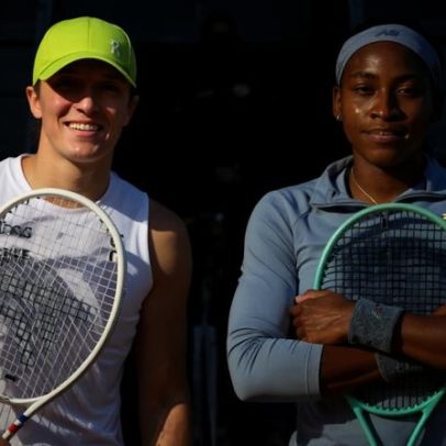 Semis da United Cup começam às 20h; Iga e Gauff duelam às 5h
