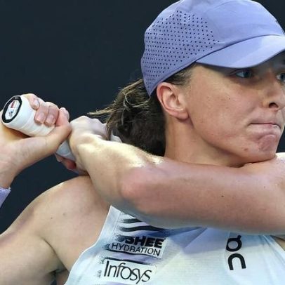 Iga vence a última australiana e reencontra Rybakina