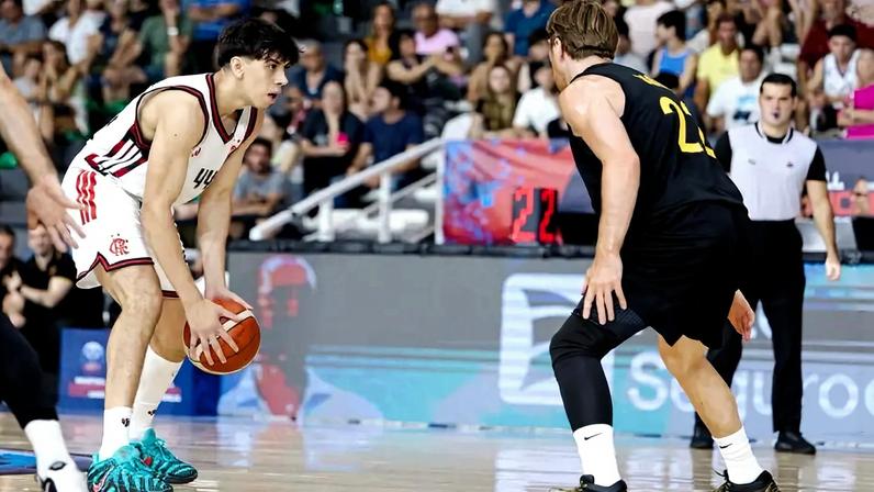 Alex Negrete foi o cestinha do Flamengo na partida contra o Obras Sanitarias na BCLA (Foto: Enzo Santos / FIBA)