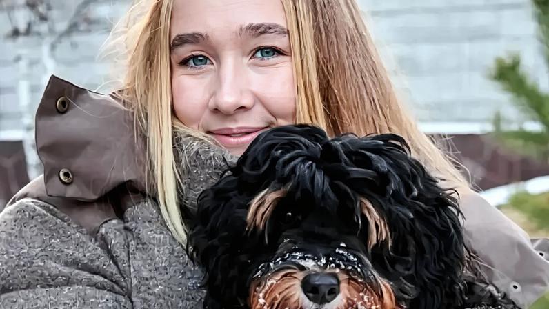 A russa Mirra Andreeva e a pet Rusty (Reprodução)