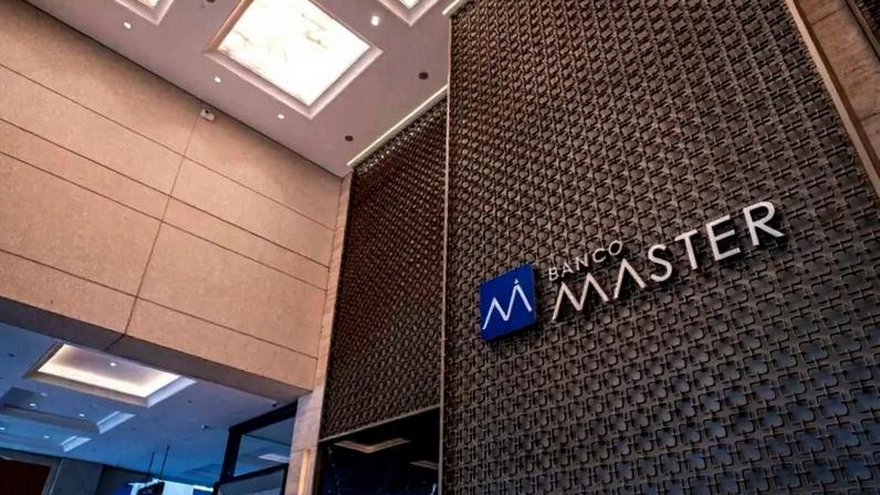 Diretor-executivo do Instituto de Tecnologia e Sociedade, Fábio Steibel afirmou que há uma linha tênue entre liberdade de expressão e crime na contratação de influenciadores para uma série de publicações contra a liquidação do Banco Master.