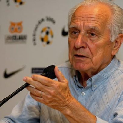 Livro homenageia Evaristo de Macedo, ídolo de Flamengo, Barcelona e Real Madrid