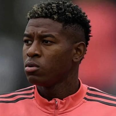 Vitão inicia apresentação como 1º reforço do Flamengo