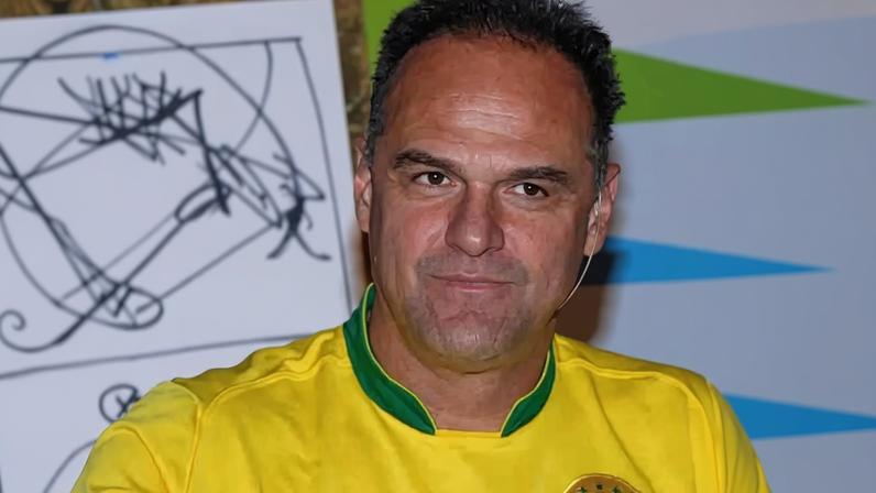 Oscar Schmidt em ativação na CBB (Foto: Divulgação)