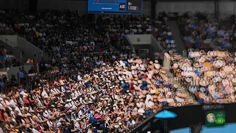 Público no Australian Open