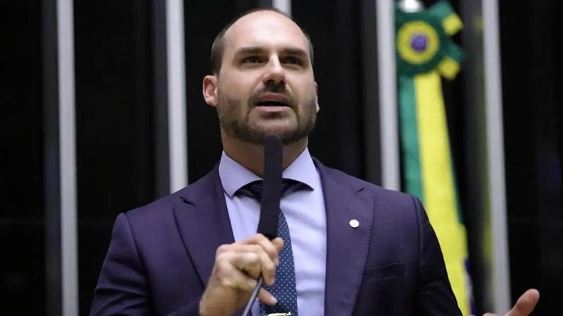Eduardo apontou para menção de Tarcísio como pré-candidato à Presidência em levantamento. (Foto: Mário Agra/Câmara dos Deputados)