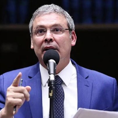 Lindbergh cita fases de atentado à soberania na denúncia contra Flávio e dois