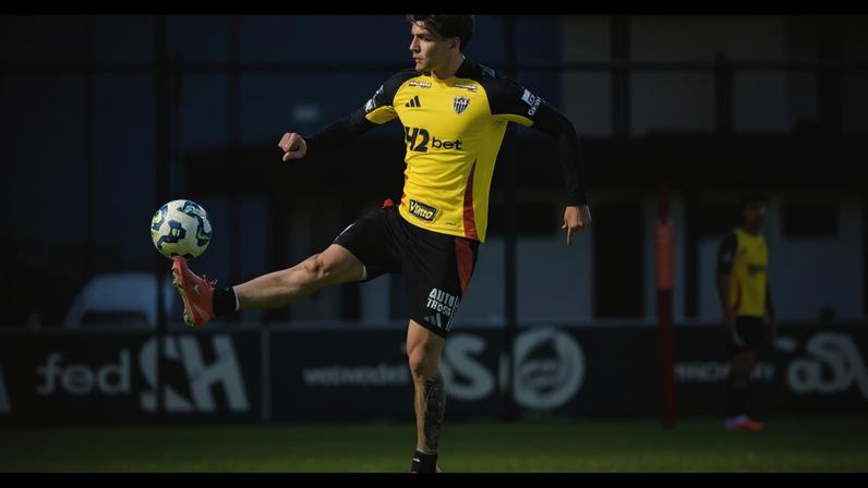Isaac em treinamento no Atlético (reprodução Atlético)