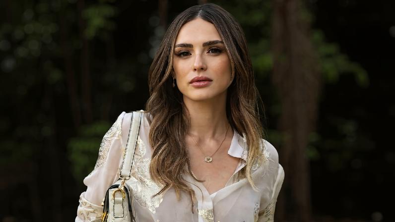 Naiane (Isabelle Drummond) — Foto: Globo/ Manoella Mello