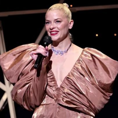 Marido de Jaime King requer divórcio após ser vista com magnata hoteleiro