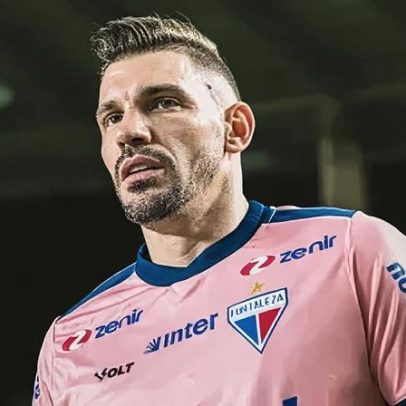 Corinthians avança na contratação do goleiro João Ricardo