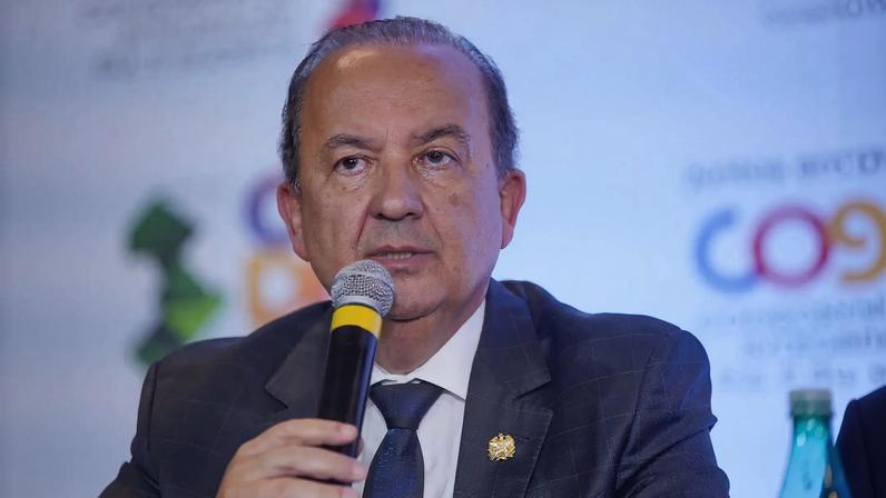 Jorginho Mello sancionou lei que proibia cotas raciais em universidades públicas de Santa Catarina na semana passada. (Foto: Rafa Neddermeyer/Agência Brasil)