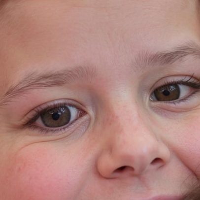 Virginia mostra chamada de vídeo com os filhos na Espanha e afirma: amo vocês demais
