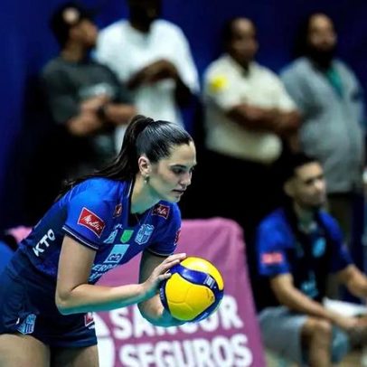 Julia Kudiess marca e defende no triunfo do Minas na Copa Brasil
