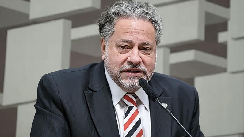 Presidente do São Paulo perde mãe em meio a duelo contra Botafogo