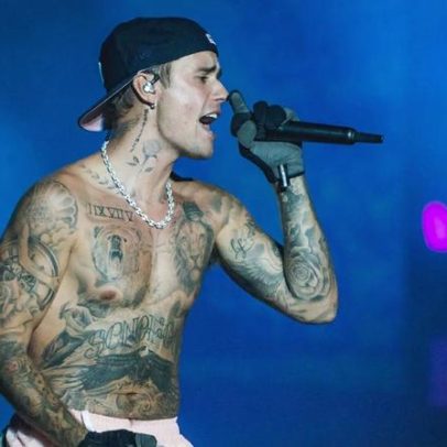 Justin Bieber volta ao palco do Grammy pela primeira vez em quatro anos