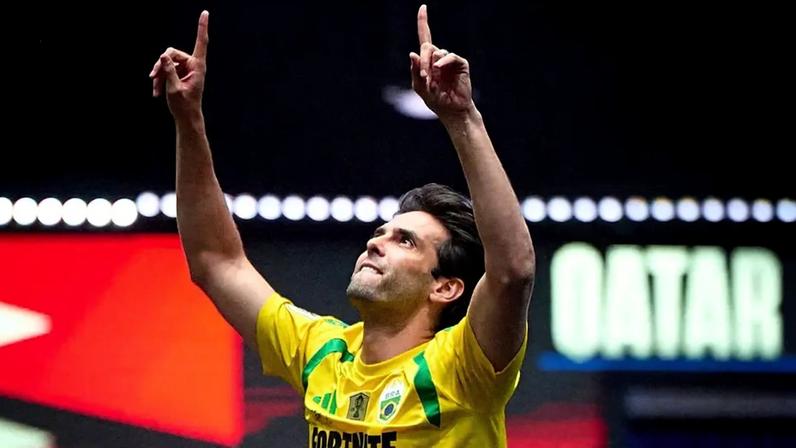 Kaká comemora gol de pênalti na Kings World Cup (Foto: Reprodução)